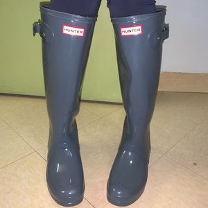 Size 10 HUNTER tall, grey, glossy rain boots